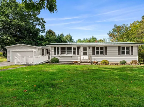 3 Daniel Street, Somersworth, NH 03878