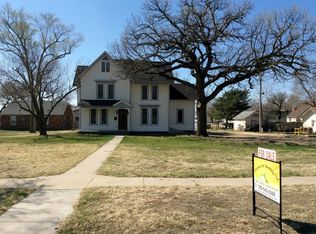 366 I St, Phillipsburg, KS 67661