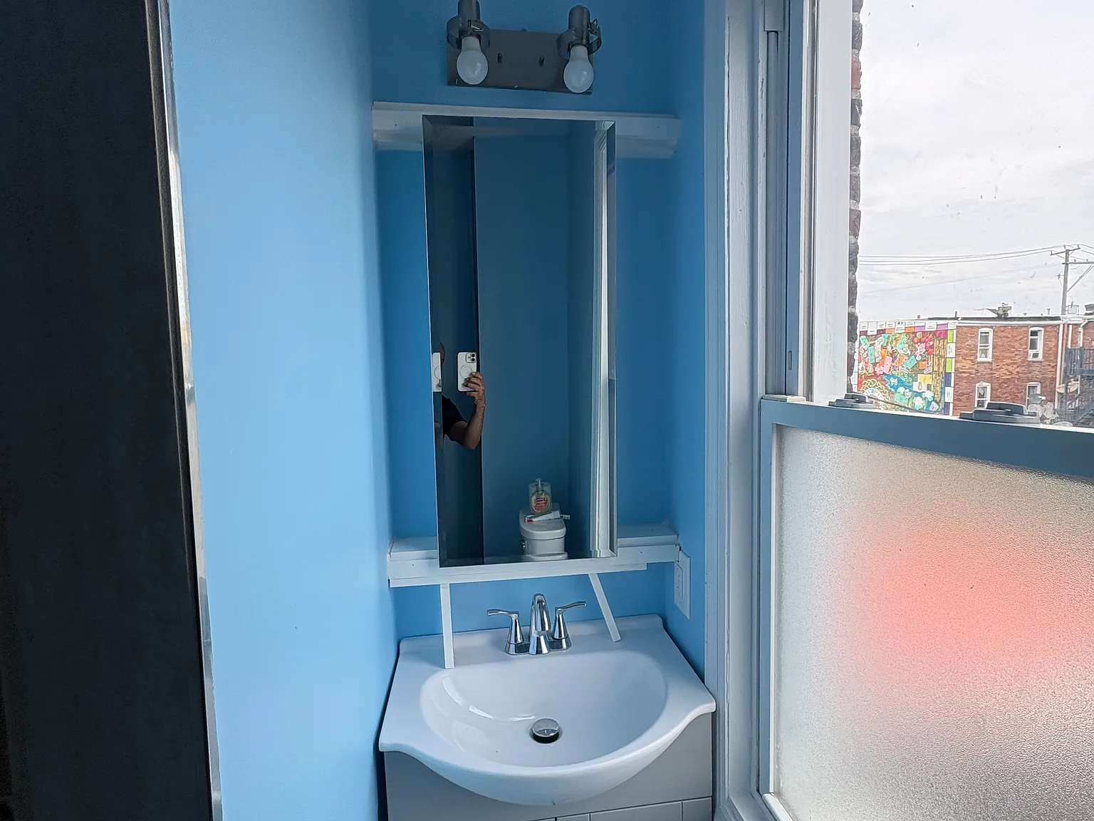 3 bed, $2,400 — Photo 1