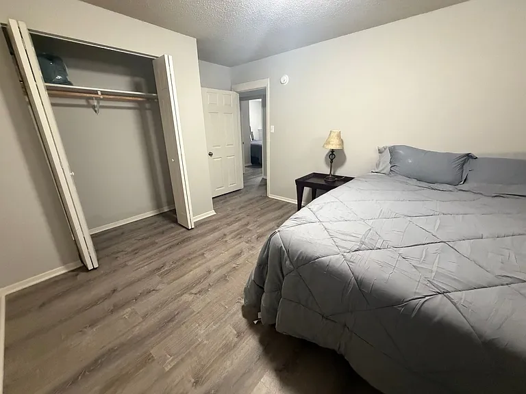 202 Wheaton Ct — Photo 26