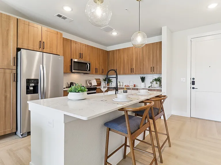 The Brentwood — Photo 3