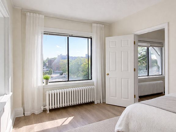 4th image of 220 Walnut St #39