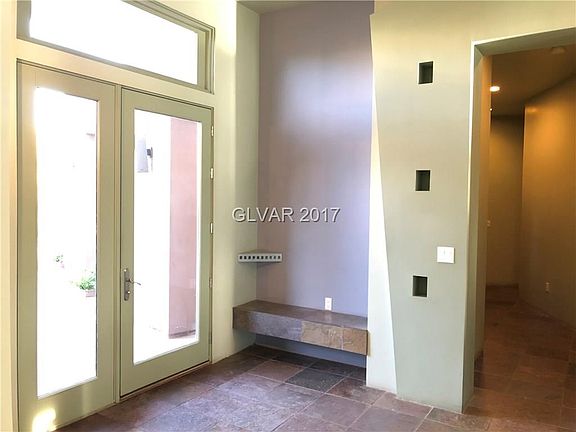 4th image of 3 Cedar Chase Dr