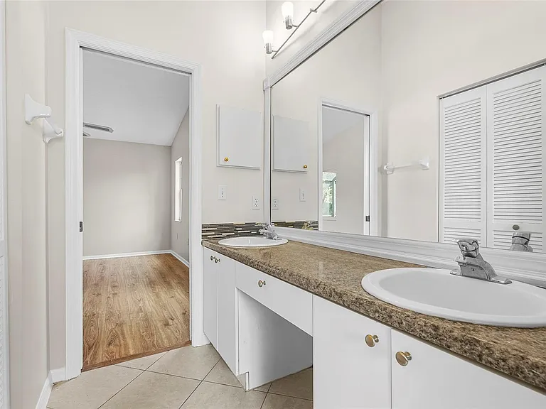 7710 33rd Ln E — Photo 11