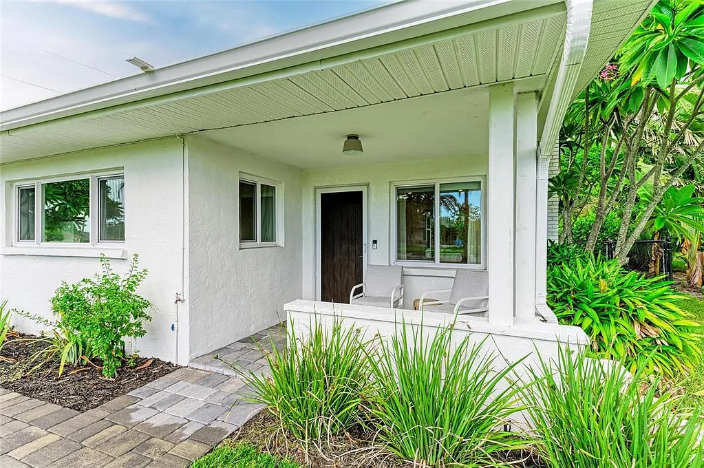 2 bed, 2.0 bath, 1200 sqft, $2,695 — Photo 4