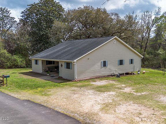 3rd image of 28 W M Stewart Rd