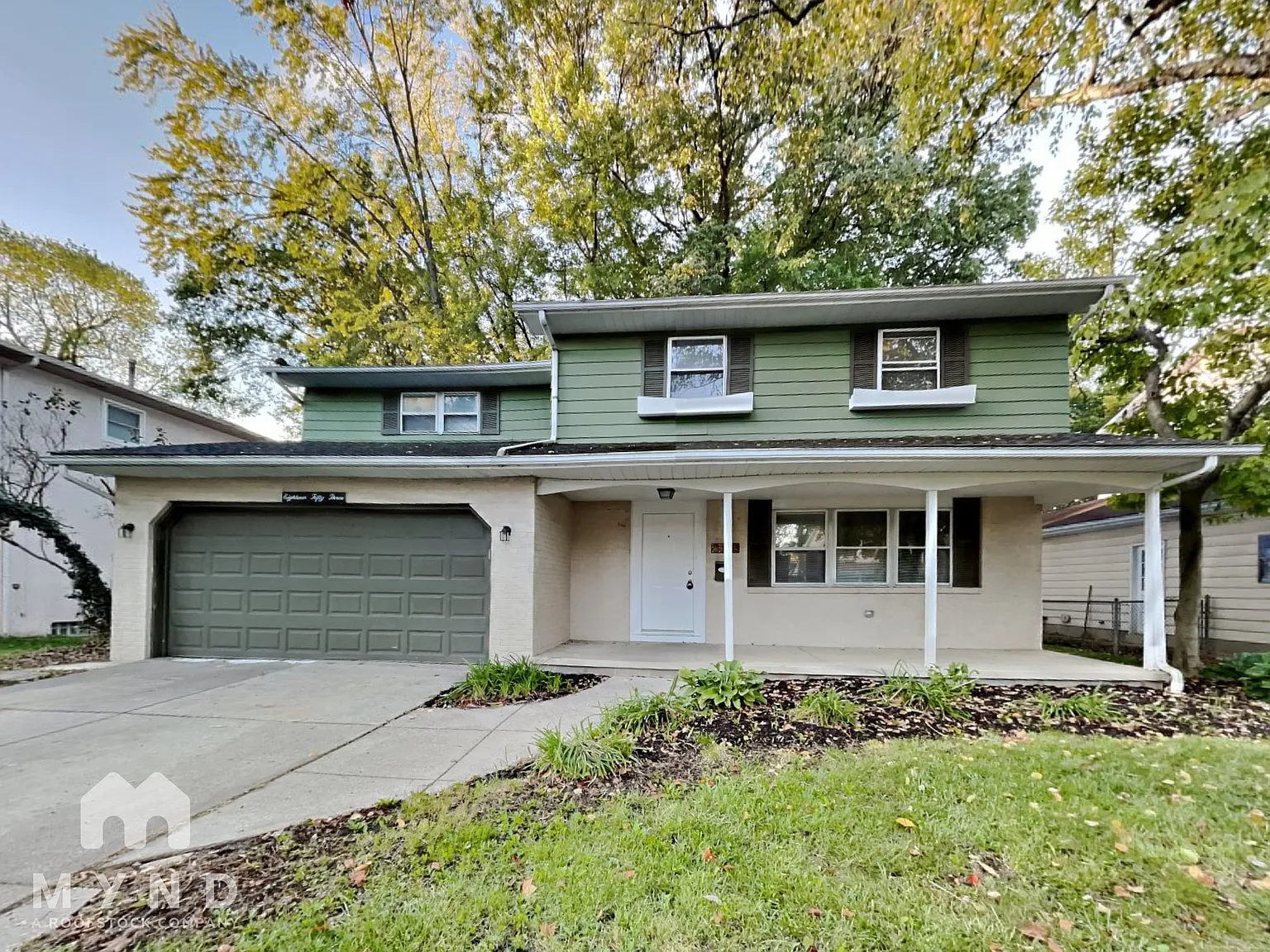 4 bed, 3.0 bath, 2216 sqft, $2,959 — Photo 1
