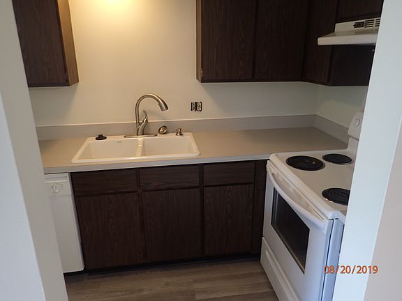 5th image of 581 31st St SW APT 2D