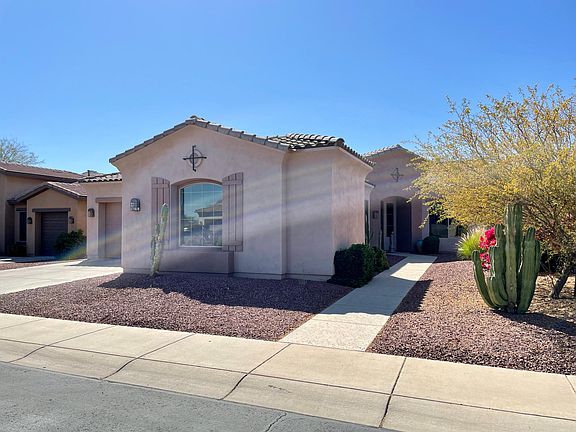 3rd image of 1827 E Alicia Dr