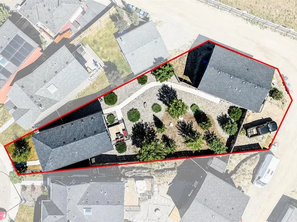 24 N Auburn Meadows Grn SE, Calgary, AB T3M 2H9