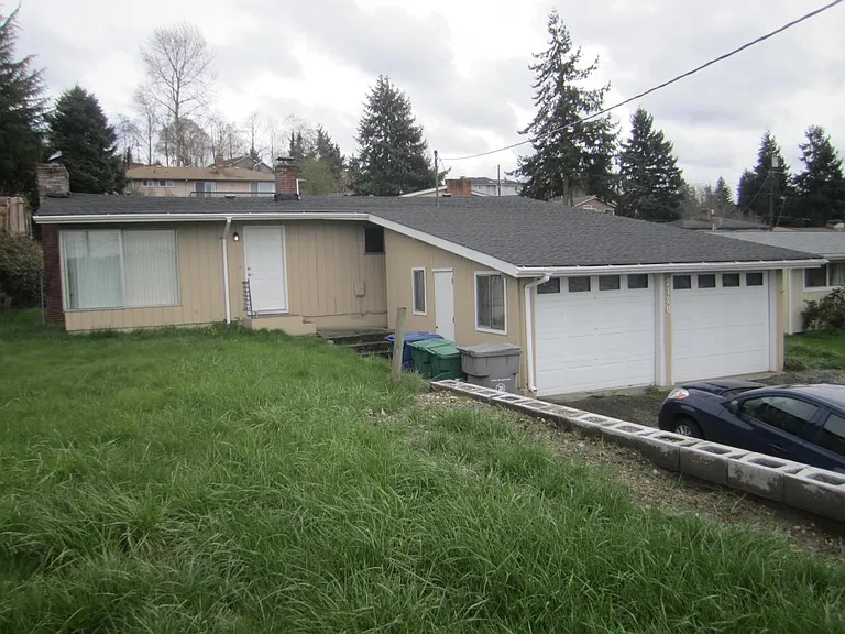 2128 NE 6th Ct — Photo 28