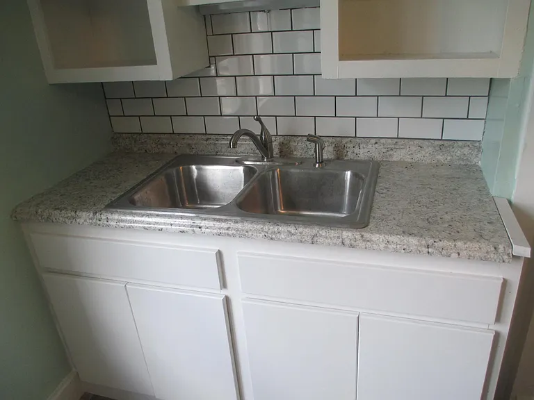 826 N Spring St #C — Photo 2