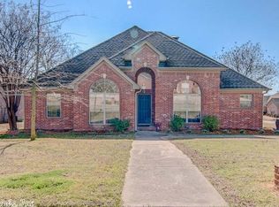 111 Ridgeland Dr, Maumelle, AR 72113