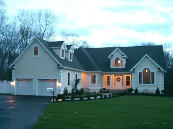 1 Raquel Ct, Turnersville, NJ 08012