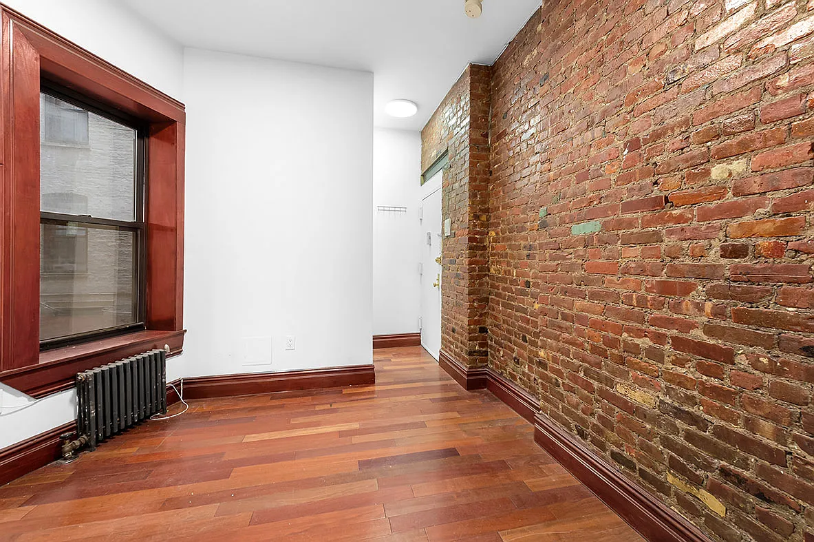 214 East 82nd Street — Photo 2
