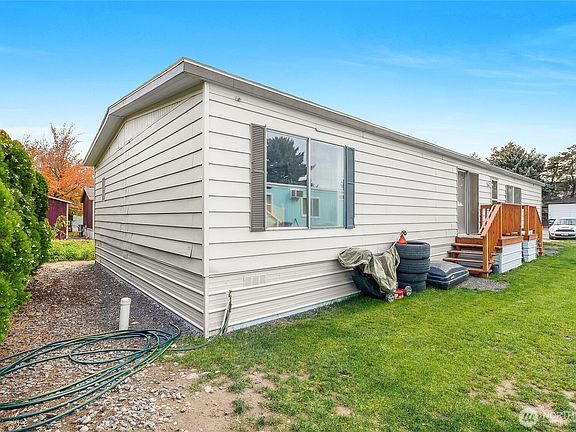 4th image of 4815 NE Airway Drive #86