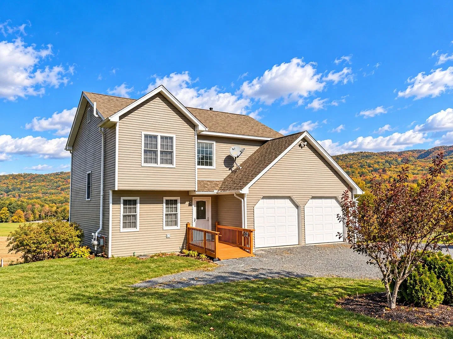 93 Winter Bell Dr — Photo 1