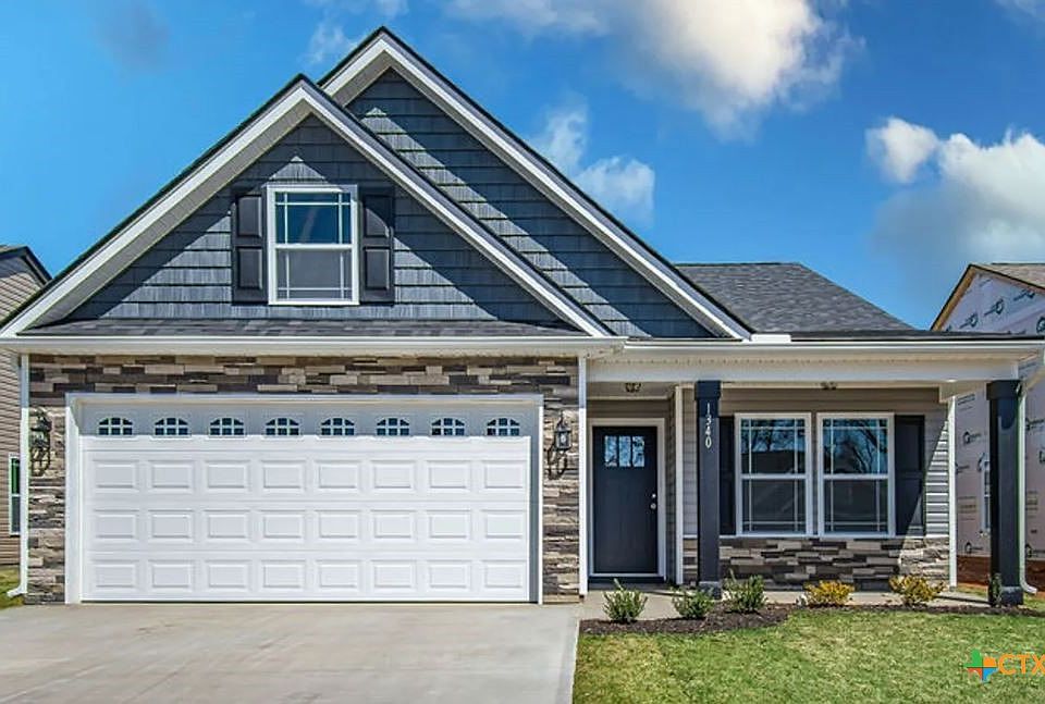 1st image of 156 Turnberry Dr