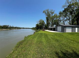 1074 W Taylor Lake Cir, Livingston, TX 77351