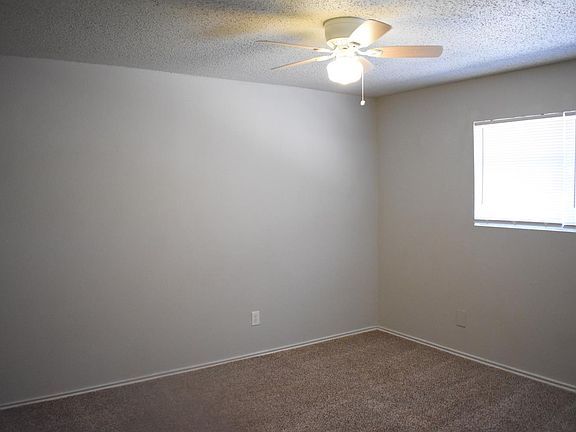 5th image of 1606 Elkhart Ave #42