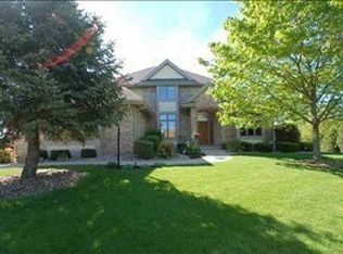 5717 Summerhill Ct, Fitchburg, WI 53711