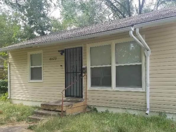 4620 Chelsea Ave, Kansas City, MO 64130