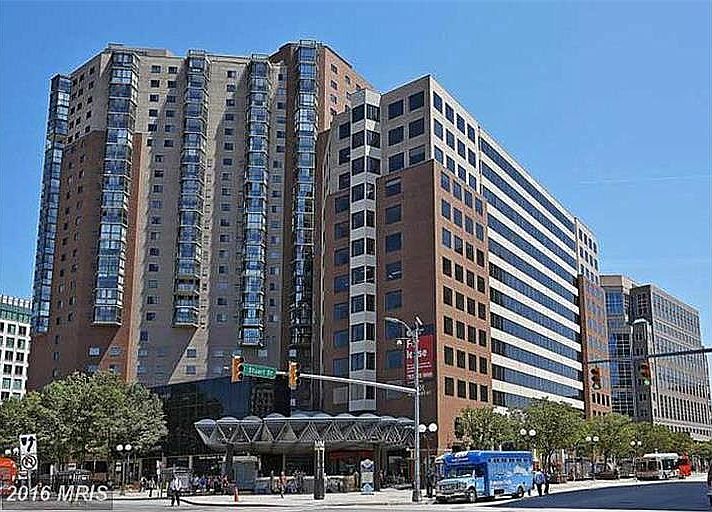 1st image of 900 N Stafford St APT 1601