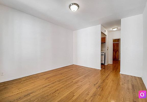 2nd image of 311 E 85th St APT 4D