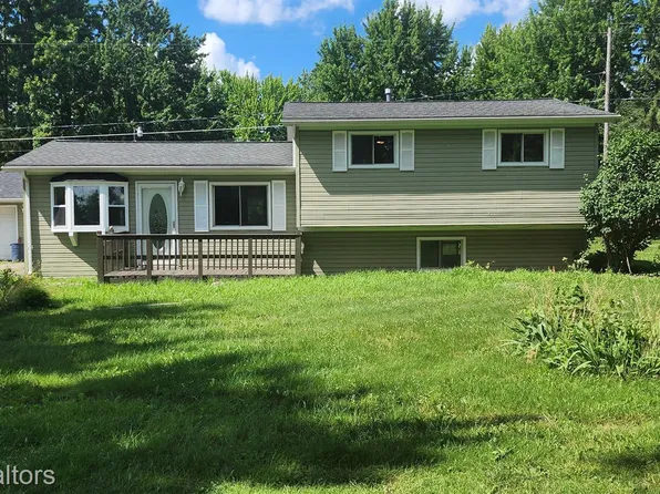 5388 W Lake Rd, Clio, MI 48420