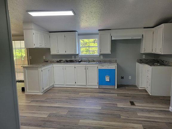 3rd image of 155 Ruby Centerpoint Rd