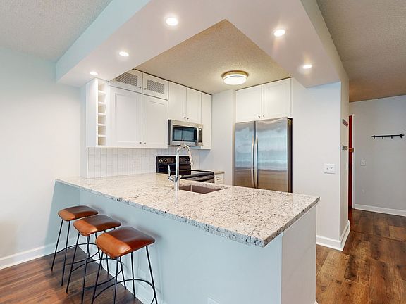 5th image of 480 N McClurg Ct APT 713