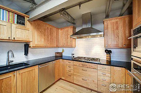 2523 Broadway St #302 — Photo 9