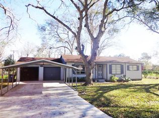 411 Clarke St, West Columbia, TX 77486