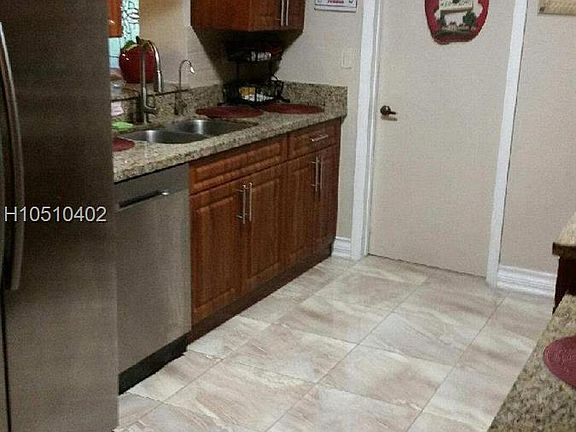 4th image of 20800 NW Miami Ct