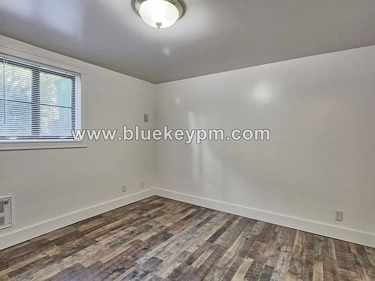 3419 SW Naito Pkwy — Photo 6