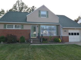 1896 Braeburn Park Dr, Euclid, OH