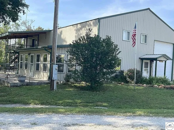 10859 Lost Acres Ln, Clinton, MO 64735