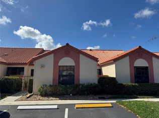 84 Centennial Ct, Deerfield Beach, FL 33442