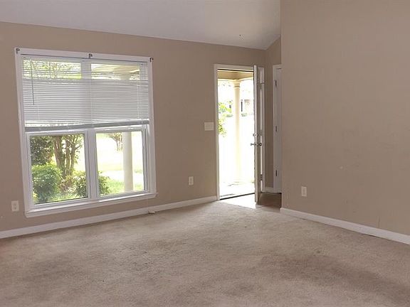 5th image of 6021 Tamarack Dr