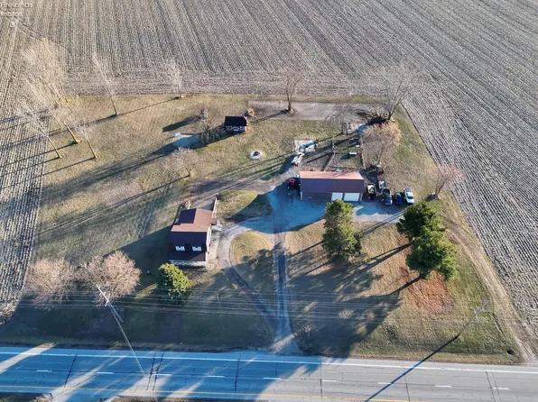 1727 E McPherson Hwy, Clyde, OH 43410