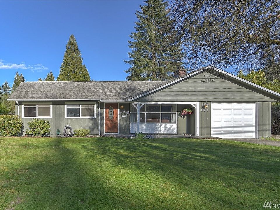 1st image of 1704 Gemini St SE