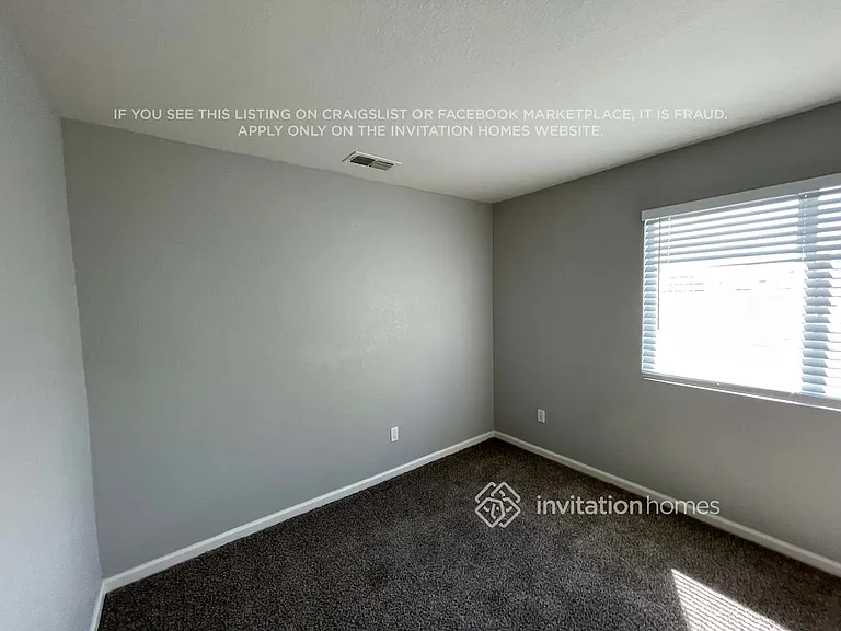 472 Woodcrest Dr — Photo 9