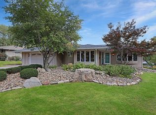 1601 19th Pl, West Des Moines, IA 50265