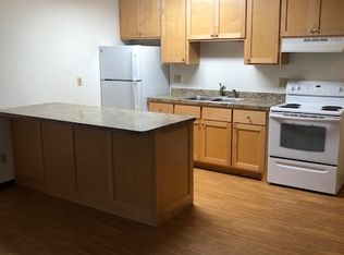 25 Lake St E APT 101, Waconia, MN 55387
