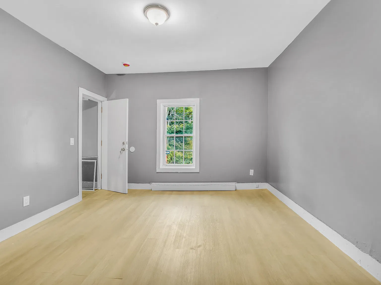 2 bed, 1228 sqft, $1,100 — Photo 4