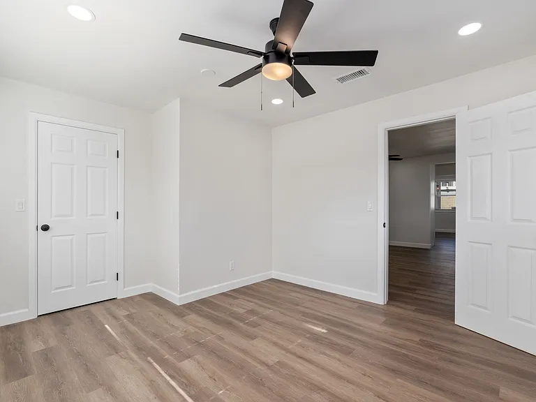 14292 Jurupa Ave — Photo 15