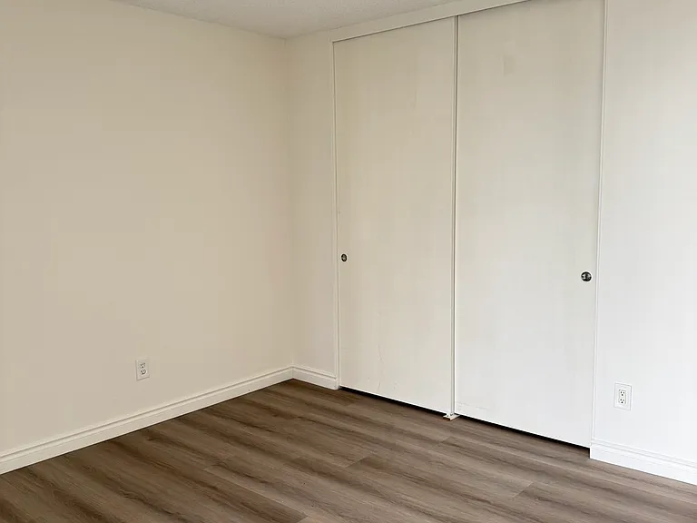 16941 Green Ln #8 — Photo 9