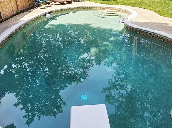 2411 Rosedown Dr, Reston, VA 20191