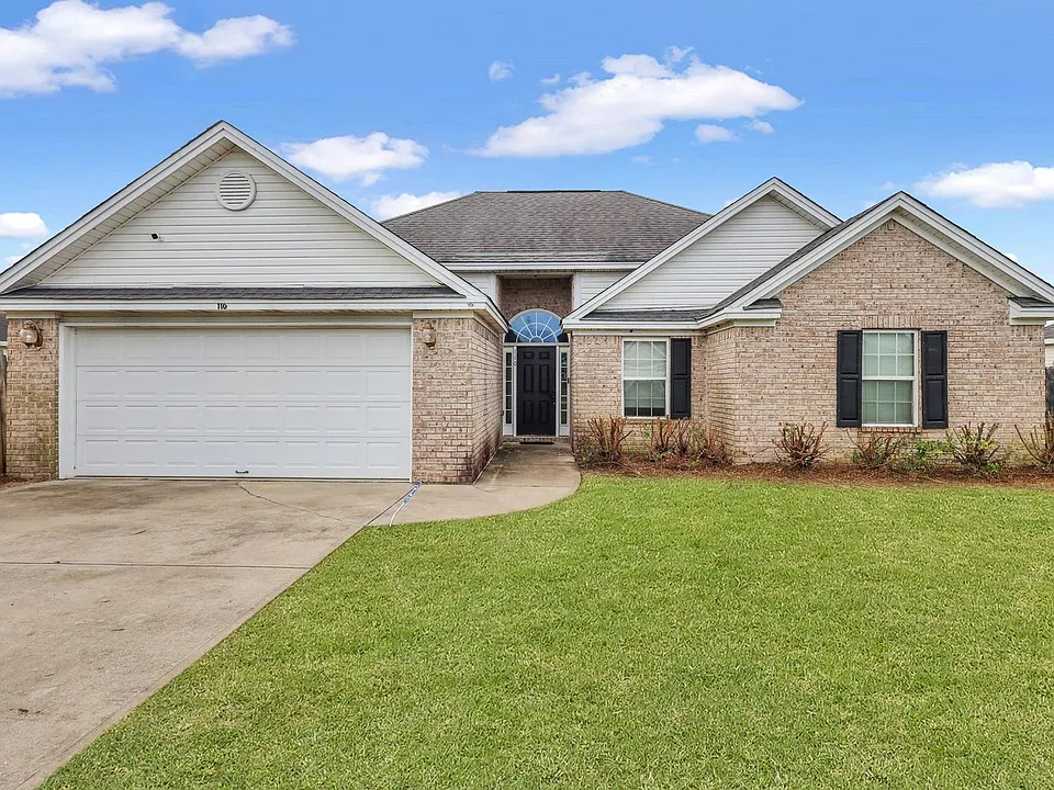 110 Auburn Cir