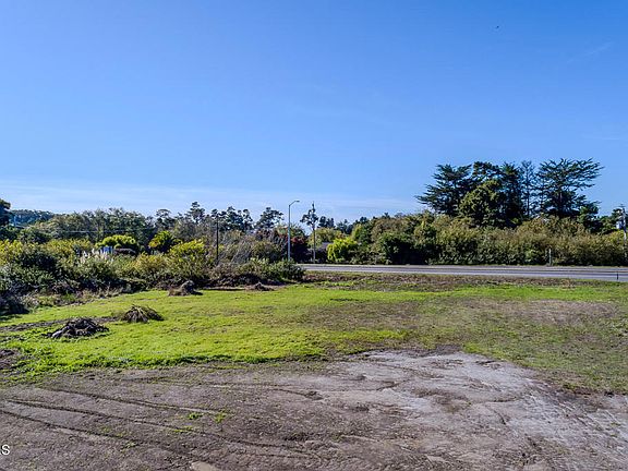 3rd image of 18451 N Highway 1
